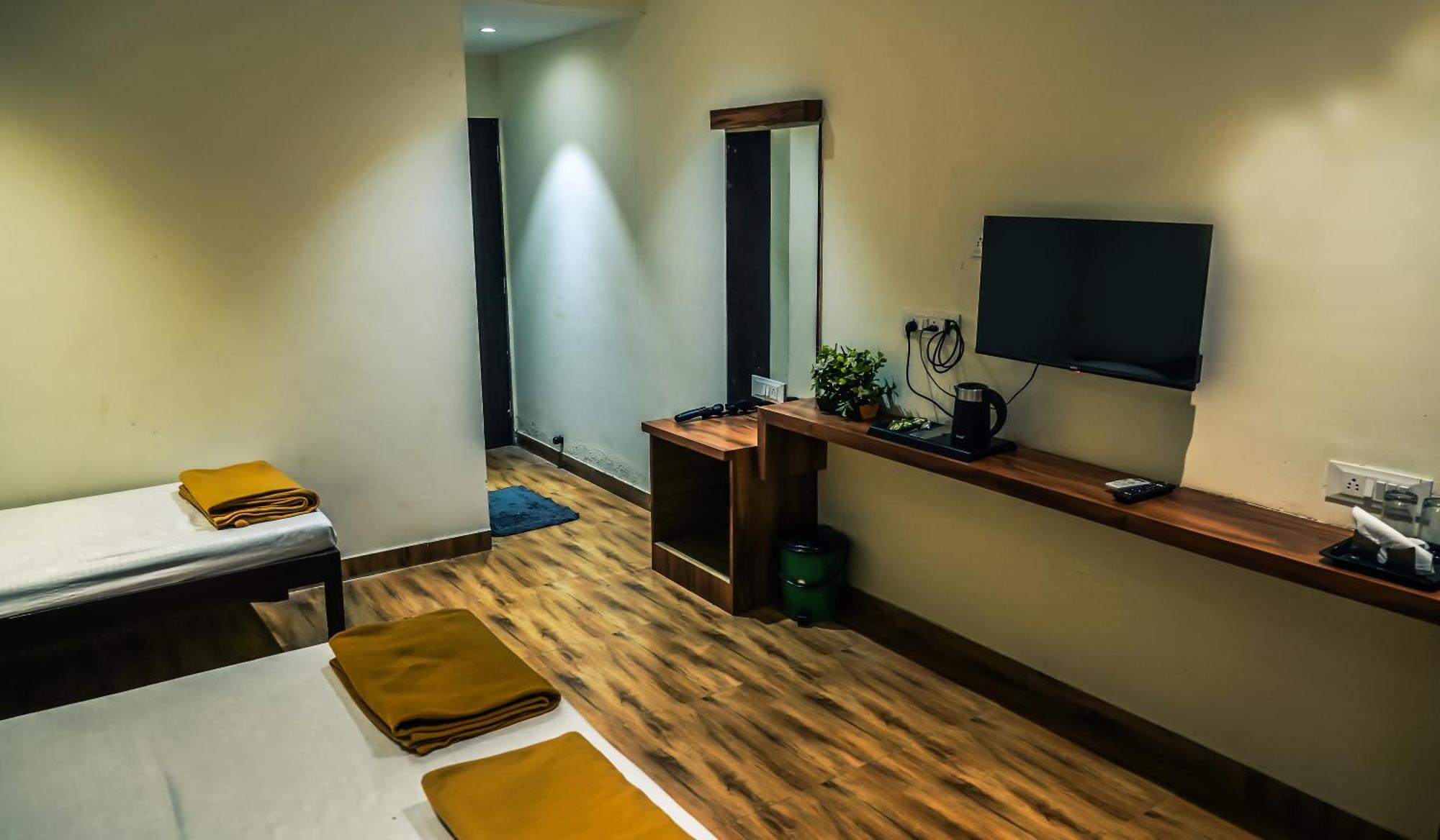 Whispering Peepul Resort Badlapur Εξωτερικό φωτογραφία