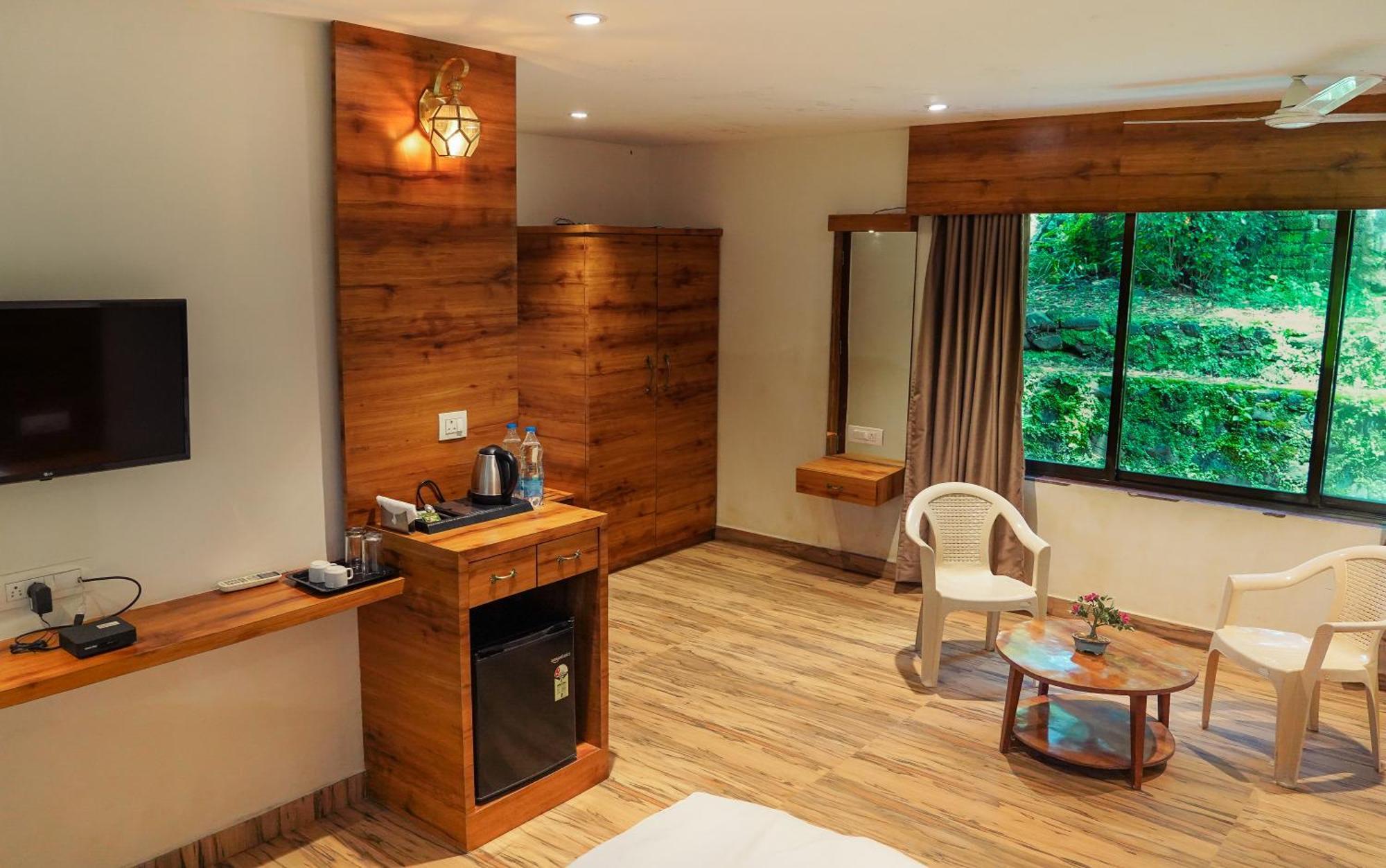 Whispering Peepul Resort Badlapur Εξωτερικό φωτογραφία