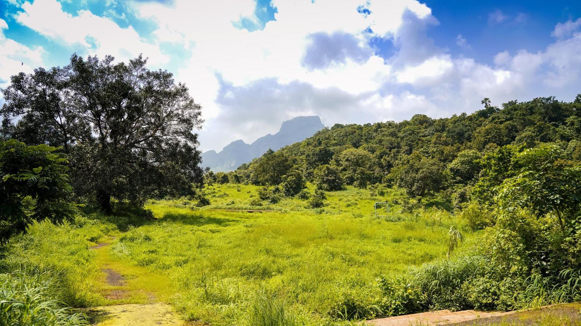 Whispering Peepul Resort Badlapur Εξωτερικό φωτογραφία